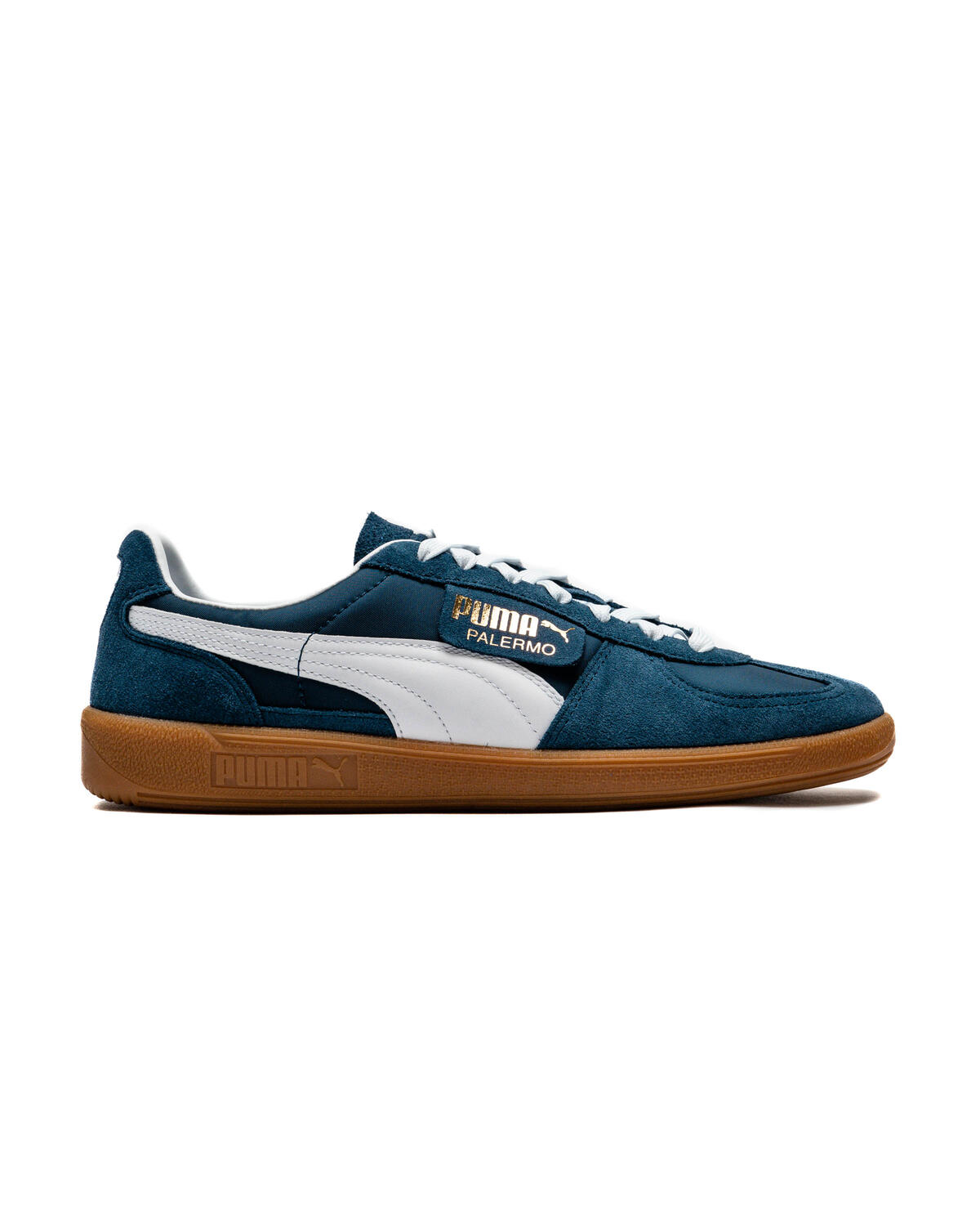 Blue white clearance pumas